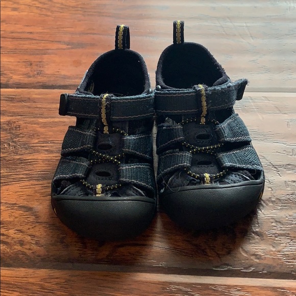 Keen Other - Toddler size 5 Keen water shoes. Machine washable